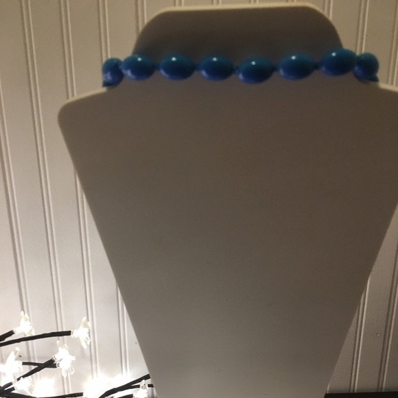 Long Blue Beaded Necklace. - Picture 3 of 3