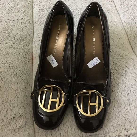 TOMMY HILFIGER "Tiara" Dark Brown Patent Leather