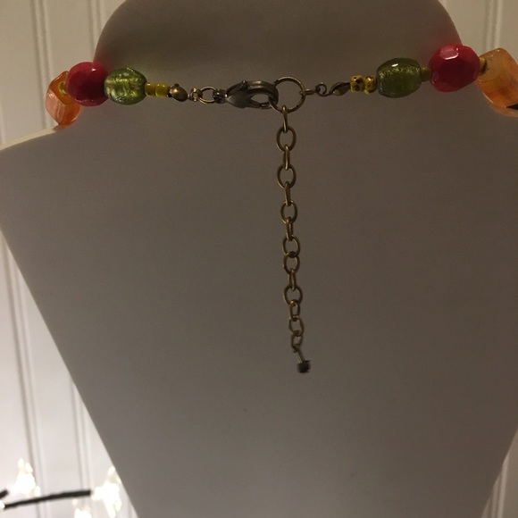 Long beaded necklace. - Picture 3 of 3