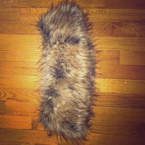faux fur scarf