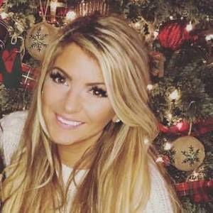 Meet your Posher, Natasha