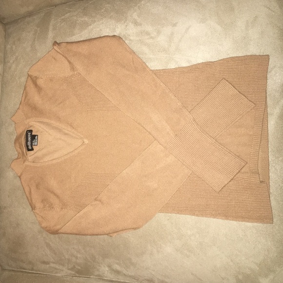 Camel Dollhouse Sweater xs - Picture 1 of 2