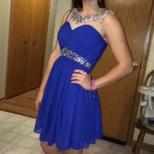 Short formal/prom dress