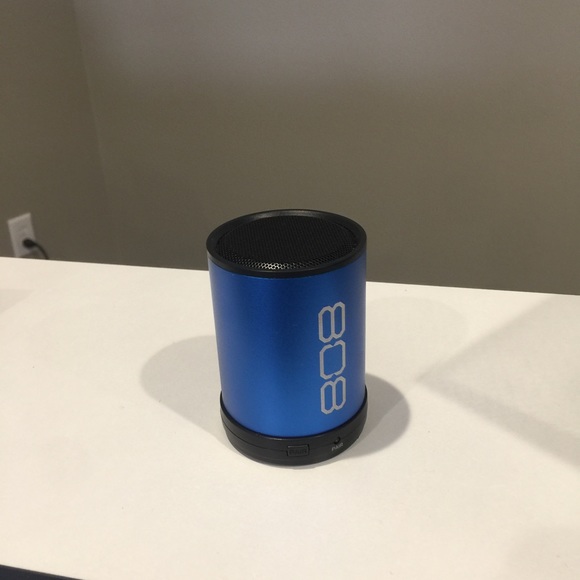808 speaker blue