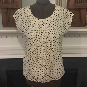 Ann Taylor LOFT polka dot pleated top size SM Pet.