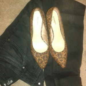 Leopard kitten heels
