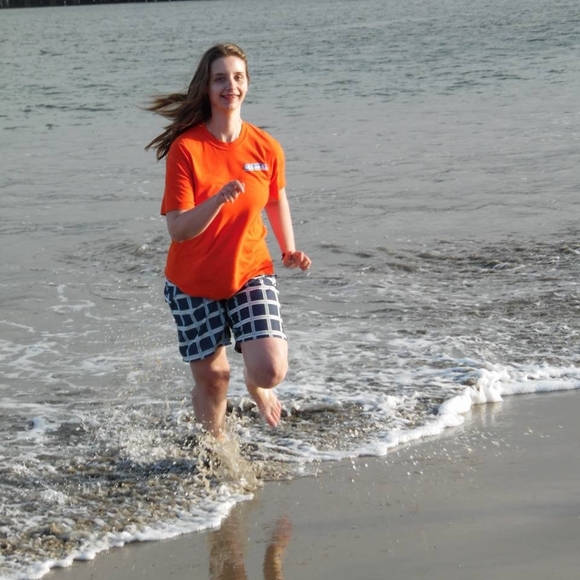 Meet your Posher, Kelli - Picture 1 of 1