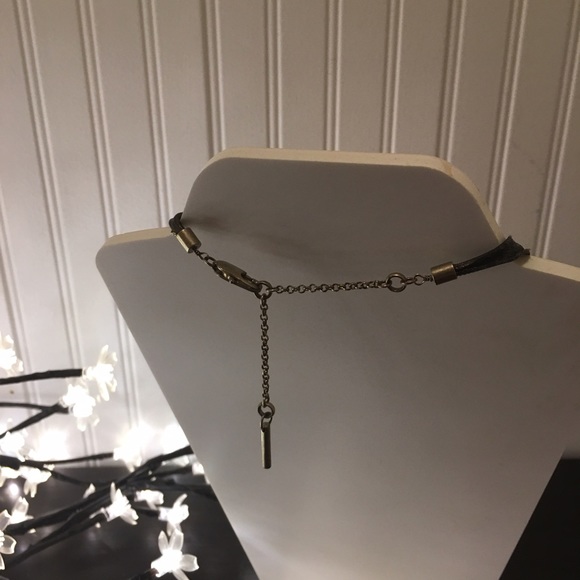 Beautiful stone necklace with clasp. - Picture 3 of 3