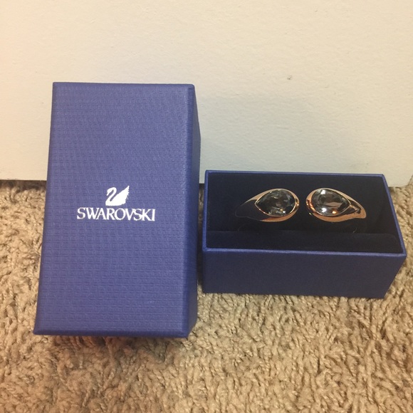 Swarovski Drop Bangle