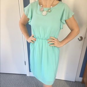 Apt 9 mint green flutter sleeve dress