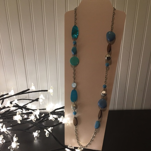 Beaded long necklace, silver, aquas with clasp.