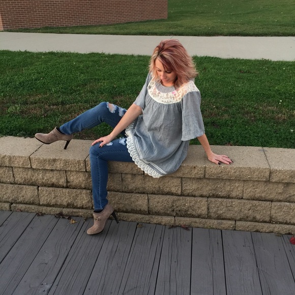 Light blue lace tunic