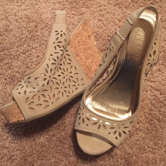 Tan wedges
