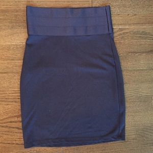NWOT Navy pencil skirt - XS