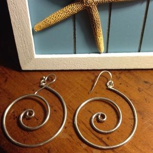 PRUCE DROP 4 QUICK SALE👌Sterling Silver earrings