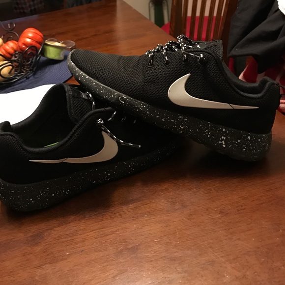 Nike roshes