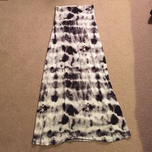 Black and white tie dyed maxi skirt