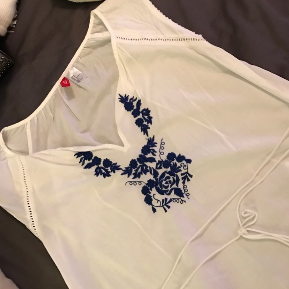 White summer dress USED from forever21 - Picture 2 of 4