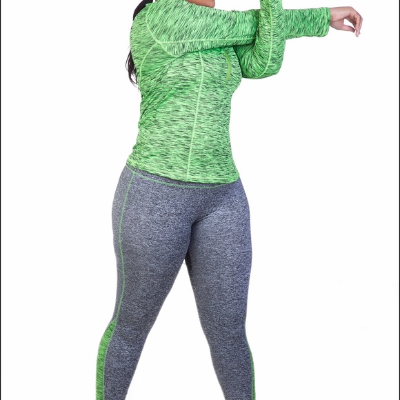 Athletic set. - Picture 1 of 1