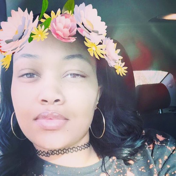 Meet your Posher, Nichelle