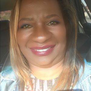 Meet your Posher, Sherry