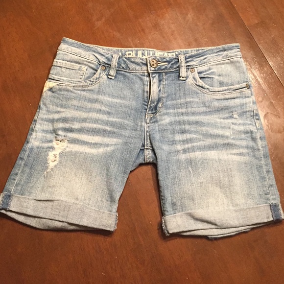 Bullhead midrise shorts - Picture 1 of 3