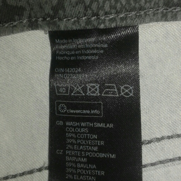 Snake print pants - Picture 4 of 4