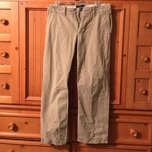 Pair of Men's kaki jeans IZOD and American eagle