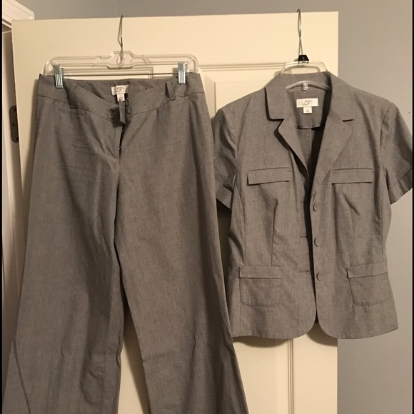 Loft women's pant suit pants are 4, jacket 6