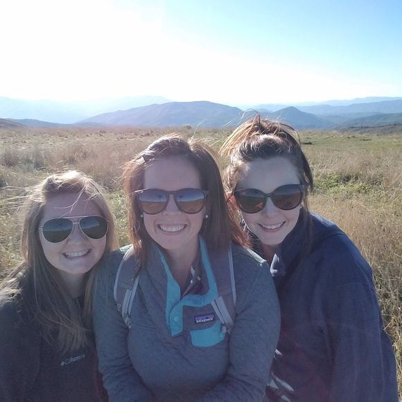 Meet your Posher, Lindsey