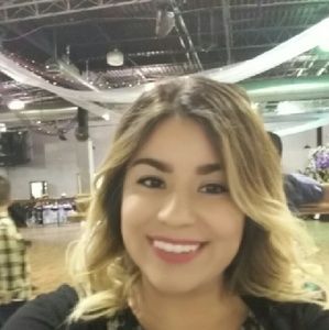 Meet your Posher, Adriana