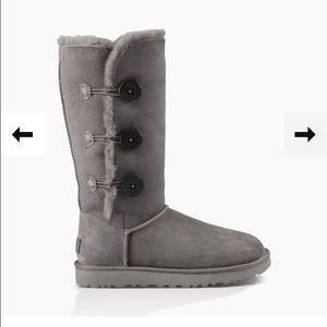 NWOT grey ugg boots
