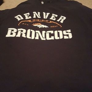 Denver Broncos t-shirt