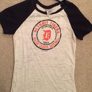 Detroit Tigers women's shirt