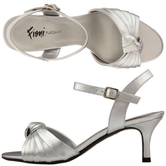 Fioni Night Shoes - Fioni Night Silver Bow Heels