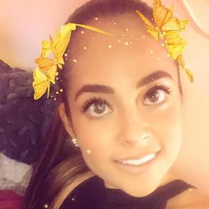 Meet your Posher, Jazmin