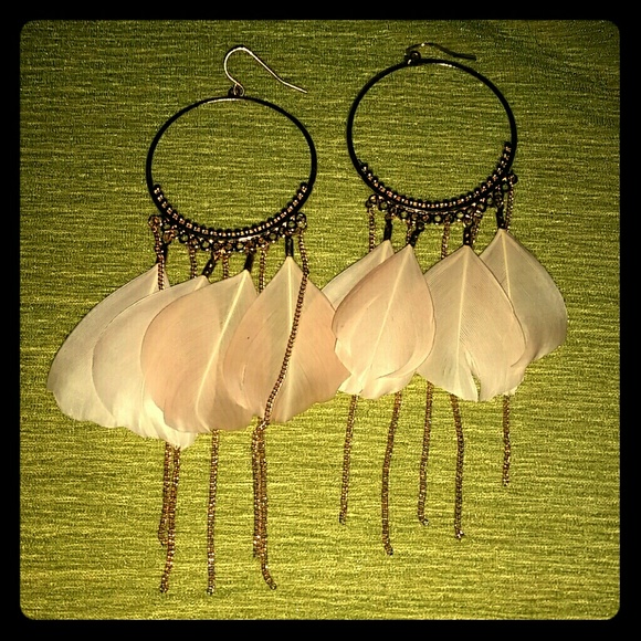 Express gold and pink feather dangly earrings