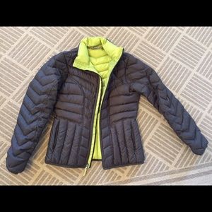 Athleta dark green and lime puffer jacket