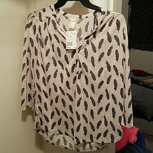 Small H&M shirt