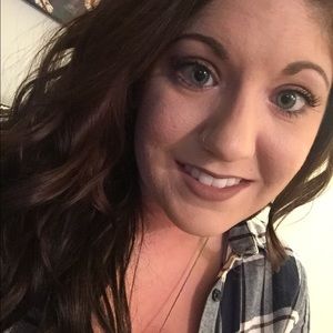 Meet your Posher, Brandi