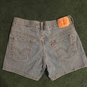 Levi shorts size 6