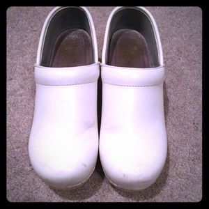 White Dansko Professional XP Nursing Shoes