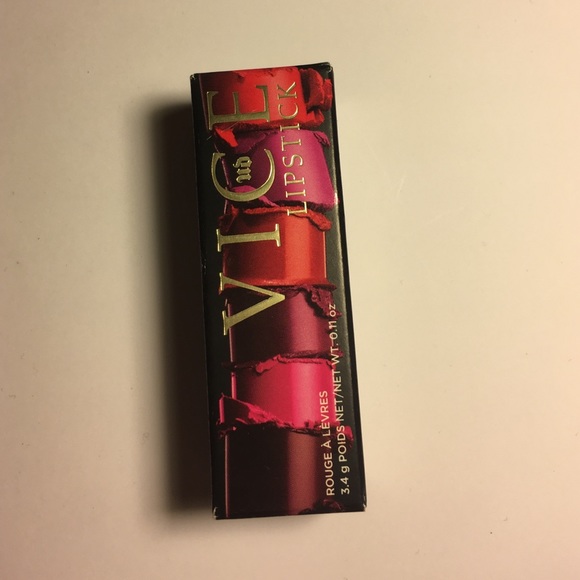 UrbanDecay lipstick (lovelight)