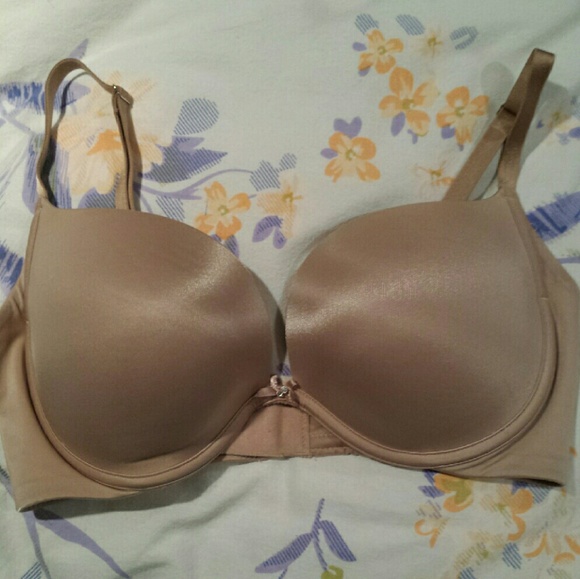 Victoria's Secret plunge push-up bra