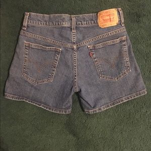 Levis shorts, size 4