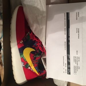 Nike Roshe Run flower pattern