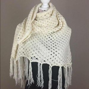 Beautiful cream mimi by Lu La Roe