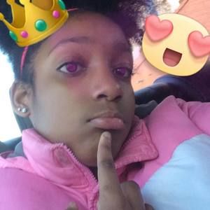 Meet your Posher, Jasmin