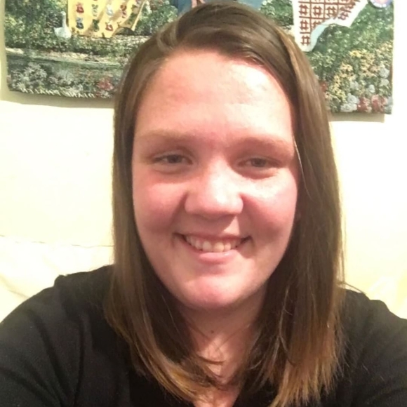 Meet your Posher, Danielle - Picture 1 of 1