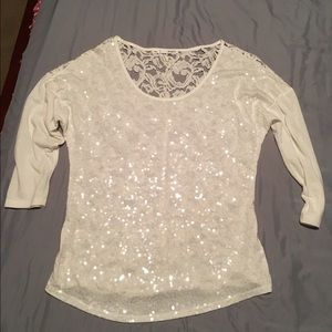 3/4 sleeve top with sequins and lace 💕